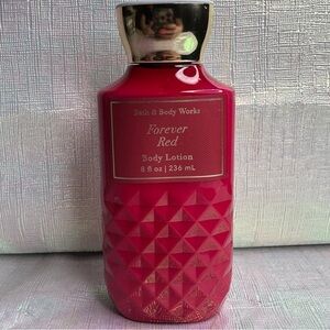 BATH & BODYWORKS MOISTURIZING BODY LOTION FOREVER RED FULL SIZE NEW